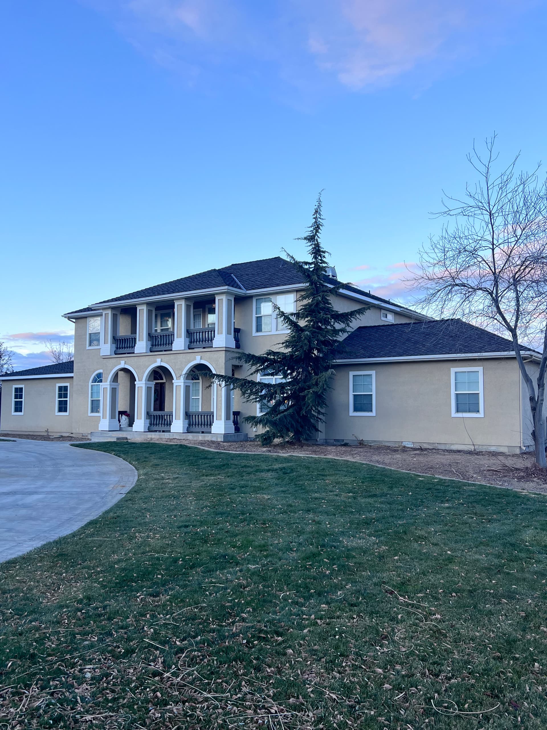 Elegant Roof Upgrade with Autumn Blend Presidential Shingles image