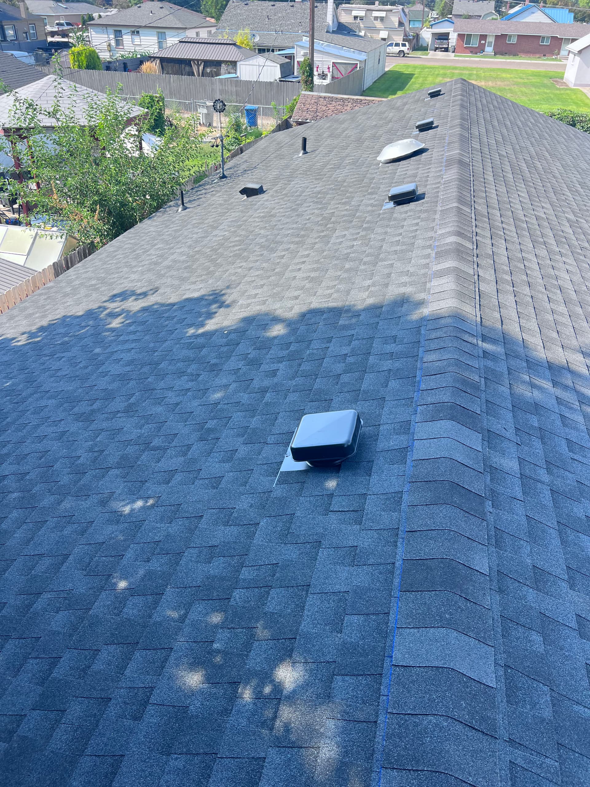 Gallery photos for Full Tear-Off and New Architectural Shingle Roof Install: Image #2