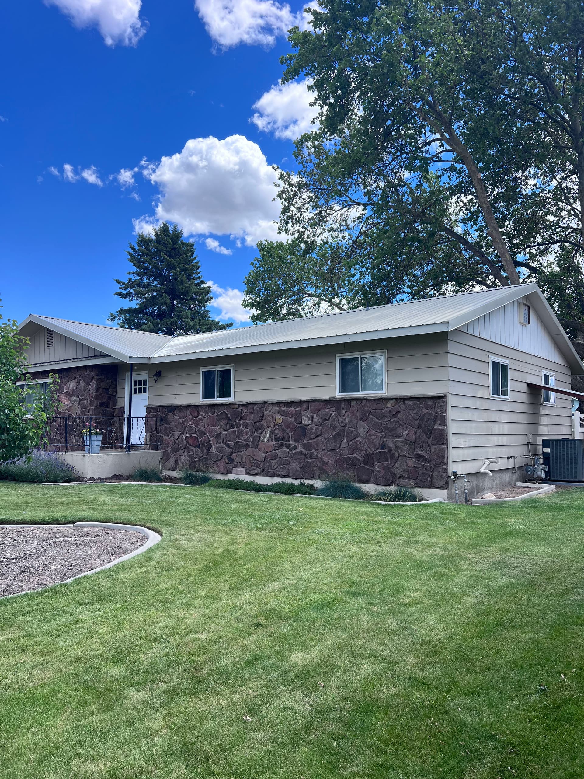 Gallery photos for Metal Roof Installation Completed in Caldwell Idaho: Image #1