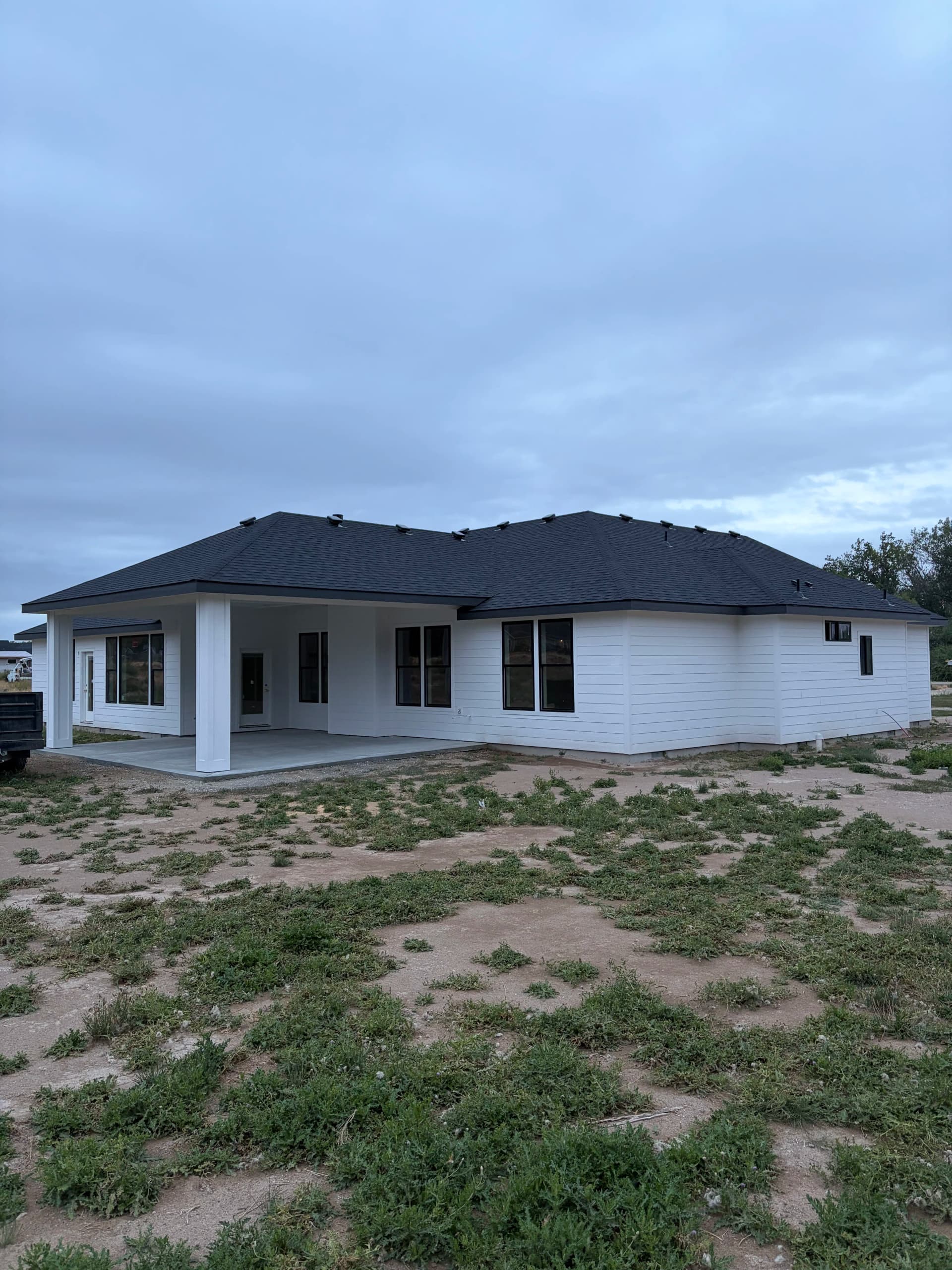 Gallery photos for New Construction Roofing and Siding with High-Wind Shingles and Custom Accents: Image #4