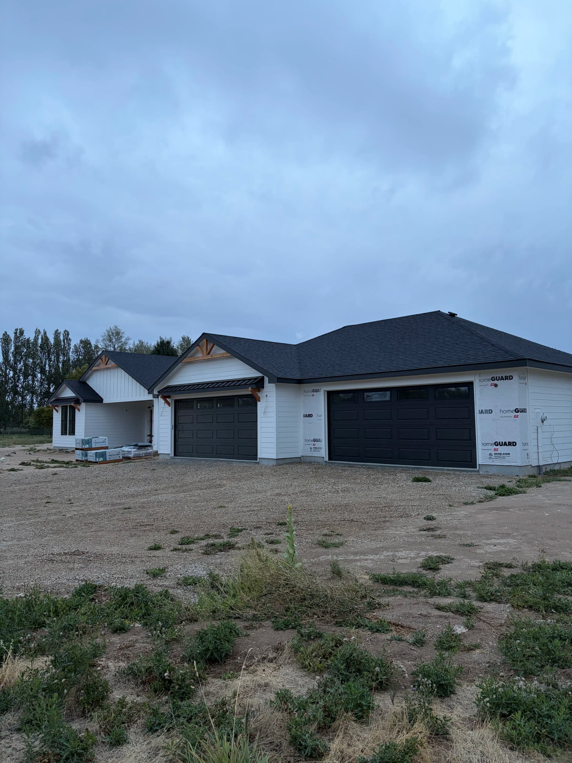 Gallery photos for New Construction Roofing and Siding with High-Wind Shingles and Custom Accents: Image #6