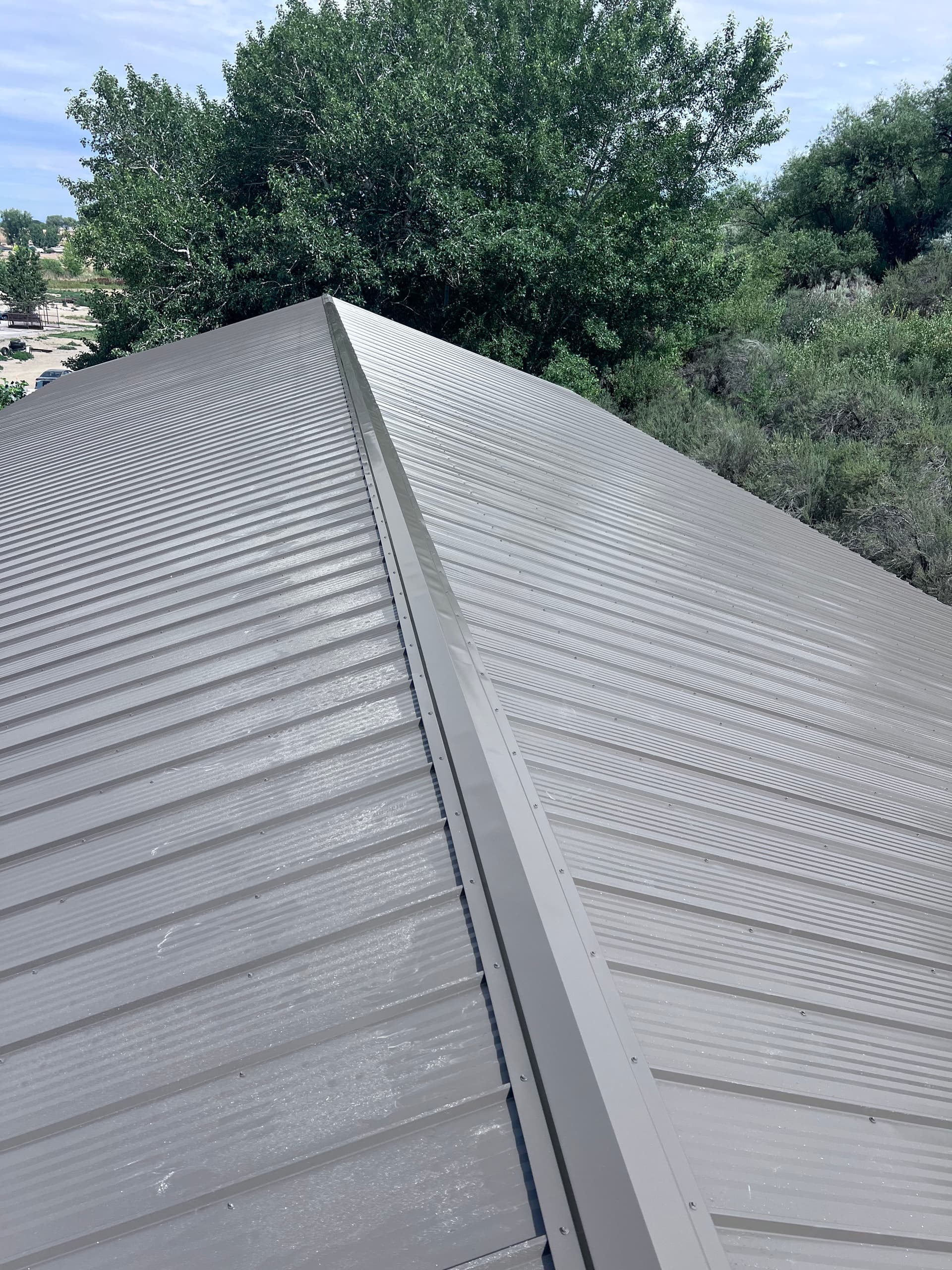 Gallery photos for Big Shop Gets a Sharp Metal Roof Near New Plymouth: Image #1